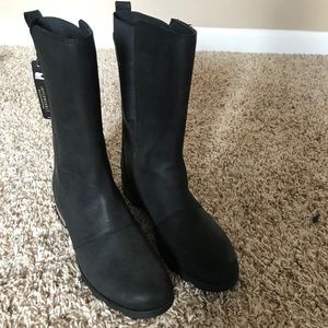 Sorel black leather waterproof boots